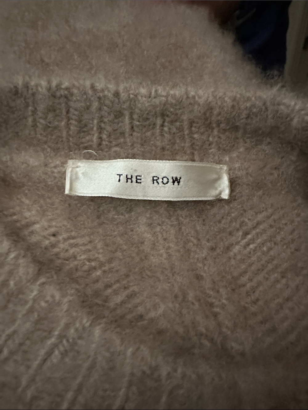 The Row 100% Cashmere Sweater Size Small - Picture 5 of 6